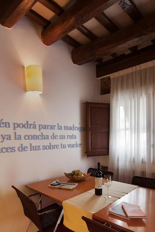 Apartamentos La Casa De Les Lletres Barcelona 3*,