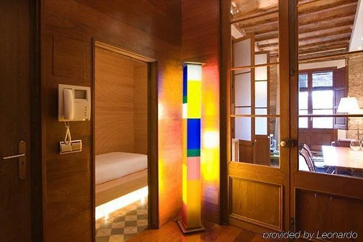 *** Hotel Apartamentos La Casa De Les Lletres Barcelona España